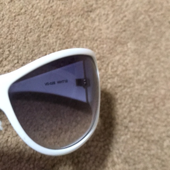 🌸NEW🌸 Von Dutch Rare VTG Flying Eyeball Highway Hero Sunglasses - Picture 11 of 16